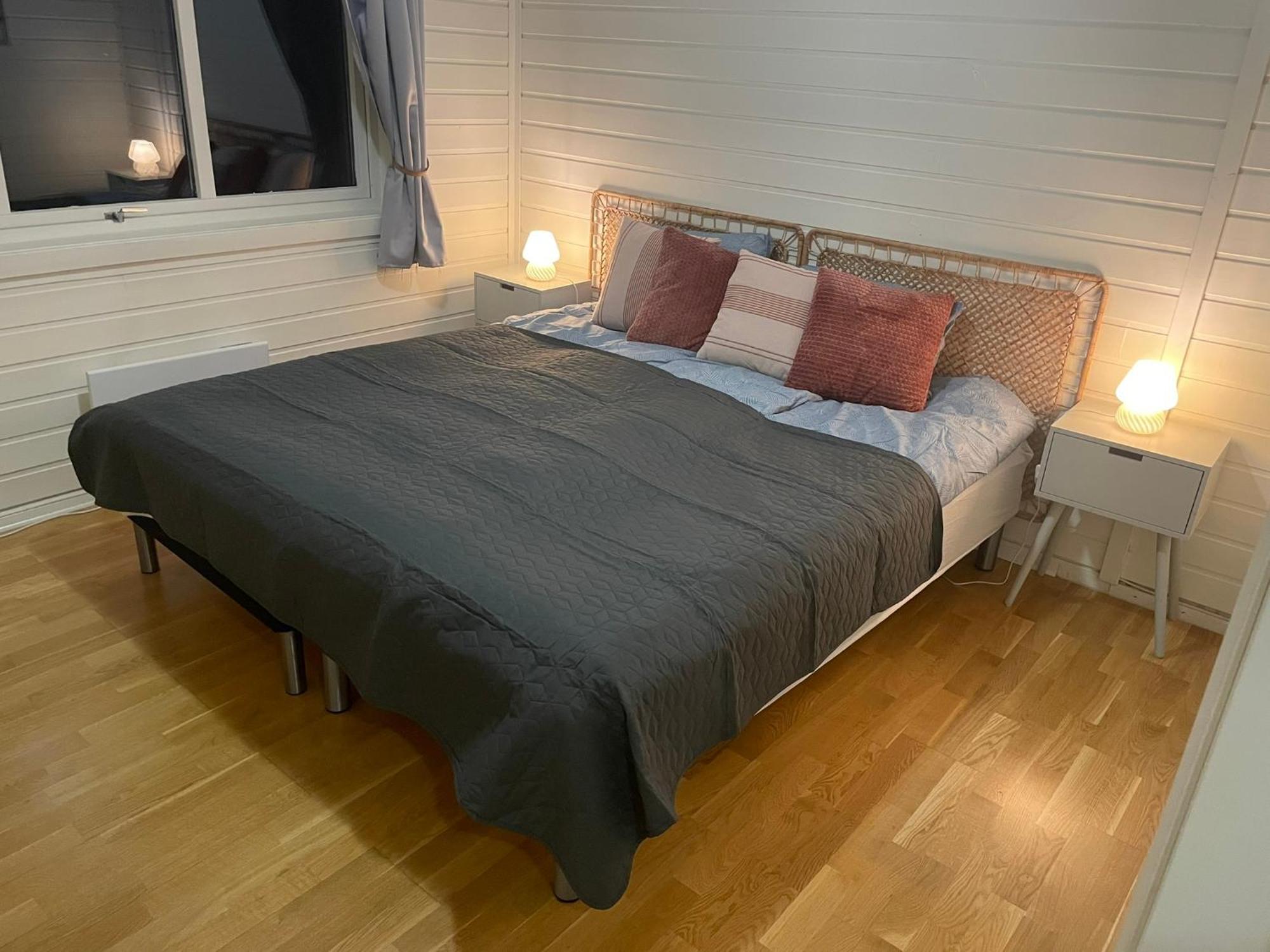 Centrally Located Apartment With 2 Bedrooms And Free Parking Тромсьо Екстериор снимка
